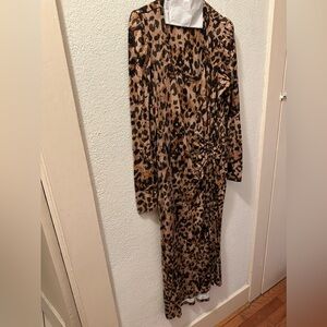 Cabi Dress Selma Brown/ Tan Cheetah Print Rayon Blend Long Sleeve Midi Size M